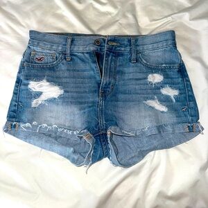 Hollister ripped Jean shorts